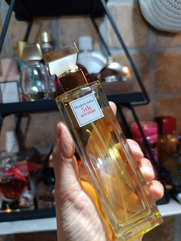 Elizabeth Arden 5th Avenue Eau de Parfum pour femme avis