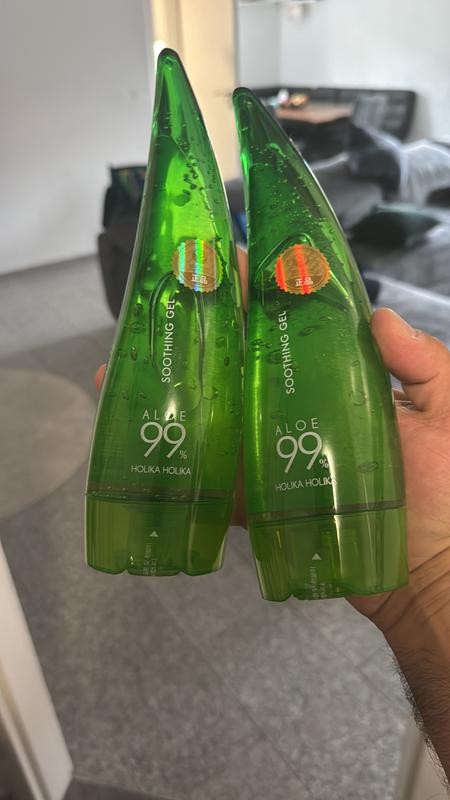 Holika Holika Aloe 99% Gel fr eine intensive Feuchtigkeitsversorgung und  Erfrischung der Haut mit Aloe Vera Erfahrung | notino.cz
